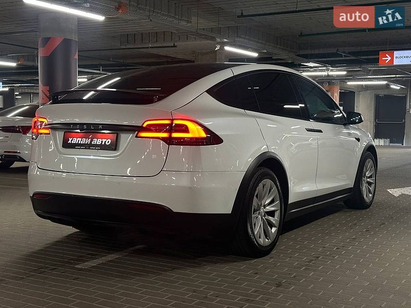 Внедорожник / Кроссовер Tesla Model X 2017 в Киеве