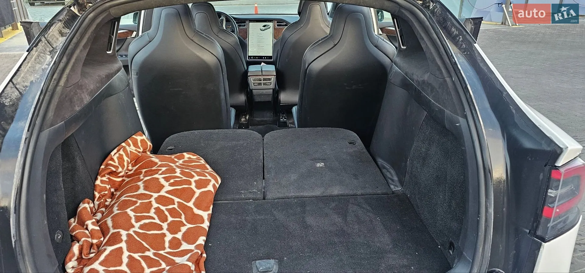 2018 Tesla Model X - мініатюра 21