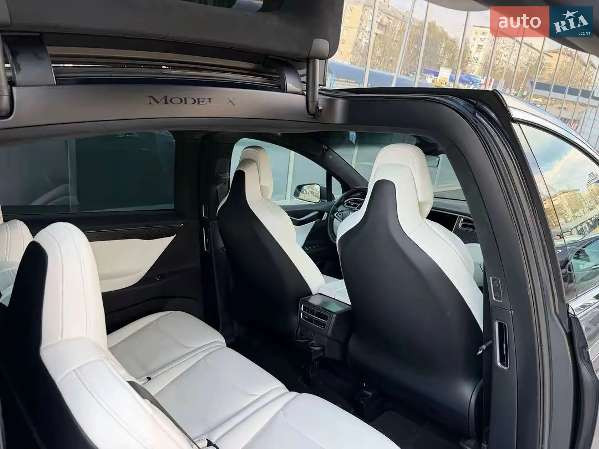 2017 Tesla Model X - мініатюра 16