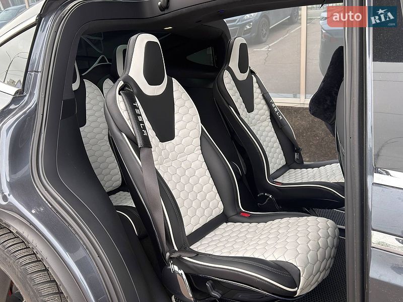 Позашляховик / Кросовер Tesla Model X 2020 в Києві