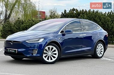 Позашляховик / Кросовер Tesla Model X 2018 в Києві