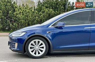 Позашляховик / Кросовер Tesla Model X 2018 в Києві