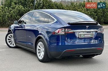 Позашляховик / Кросовер Tesla Model X 2018 в Києві