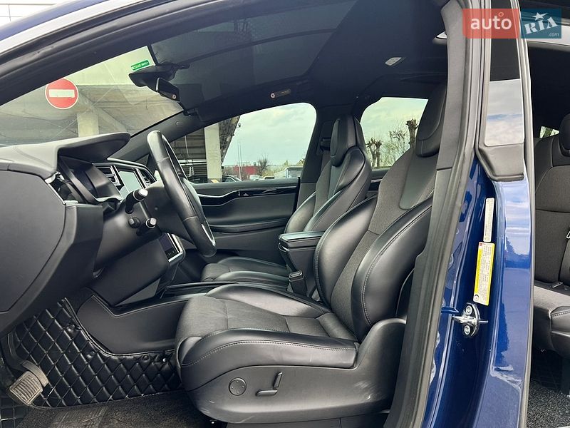 Позашляховик / Кросовер Tesla Model X 2018 в Києві
