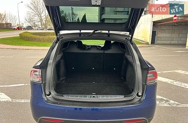 Позашляховик / Кросовер Tesla Model X 2018 в Києві