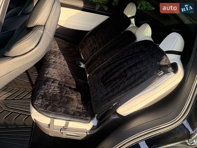 Позашляховик / Кросовер Tesla Model X 2018 в Броварах фото 13 Позашляховик / Кросовер Tesla Model X 2018 в Броварах