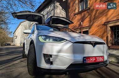 Внедорожник / Кроссовер Tesla Model X 2017 в Киеве