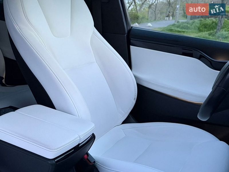 Внедорожник / Кроссовер Tesla Model X 2020 в Одессе