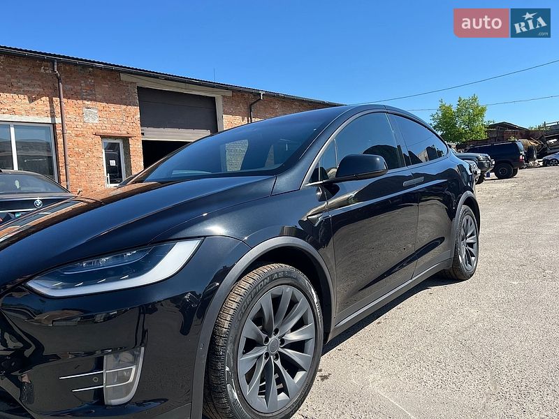 Внедорожник / Кроссовер Tesla Model X 2017 в Львове фото 10 Внедорожник / Кроссовер Tesla Model X 2017 в Львове