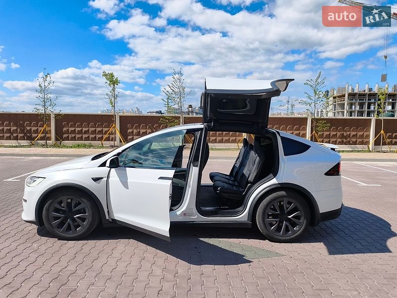 Внедорожник / Кроссовер Tesla Model X 2023 в Киеве