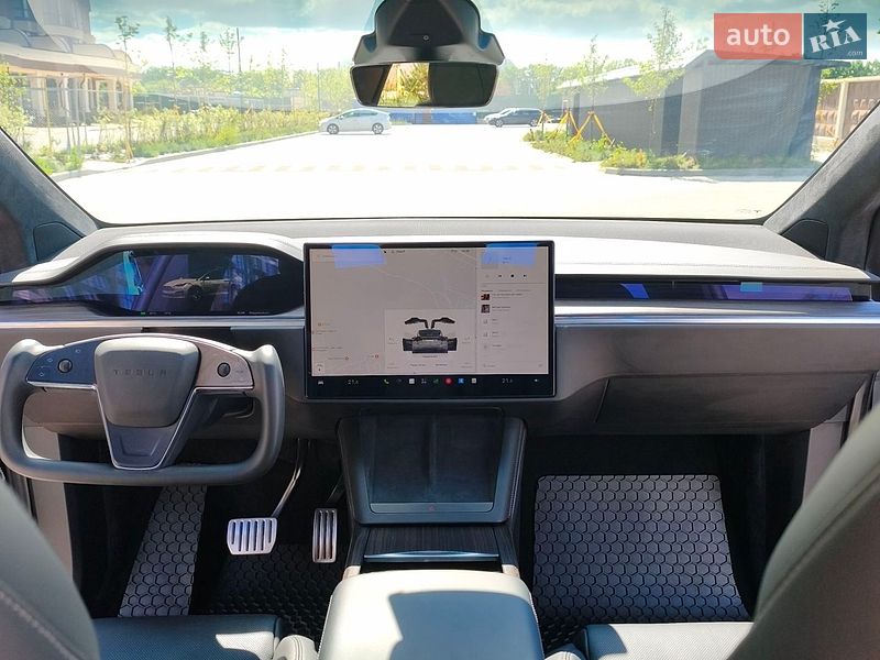 Внедорожник / Кроссовер Tesla Model X 2023 в Киеве