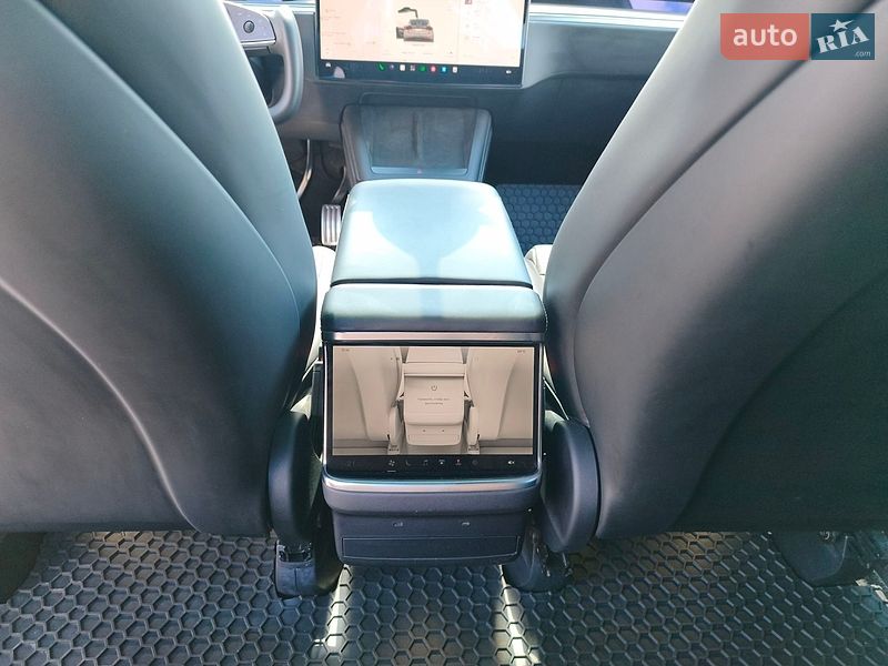 Внедорожник / Кроссовер Tesla Model X 2023 в Киеве