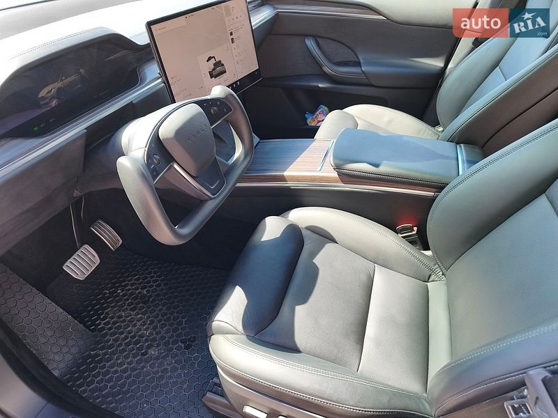 Внедорожник / Кроссовер Tesla Model X 2023 в Киеве