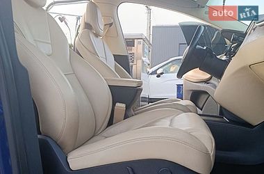 Позашляховик / Кросовер Tesla Model X 2017 в Львові