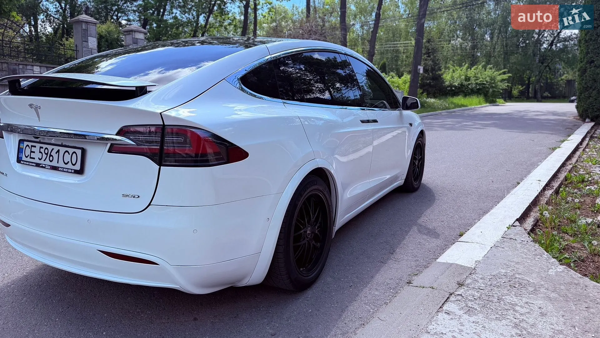 2016 Tesla Model X - мініатюра 11
