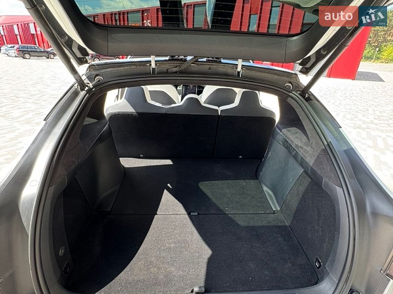 Внедорожник / Кроссовер Tesla Model X 2019 в Львове