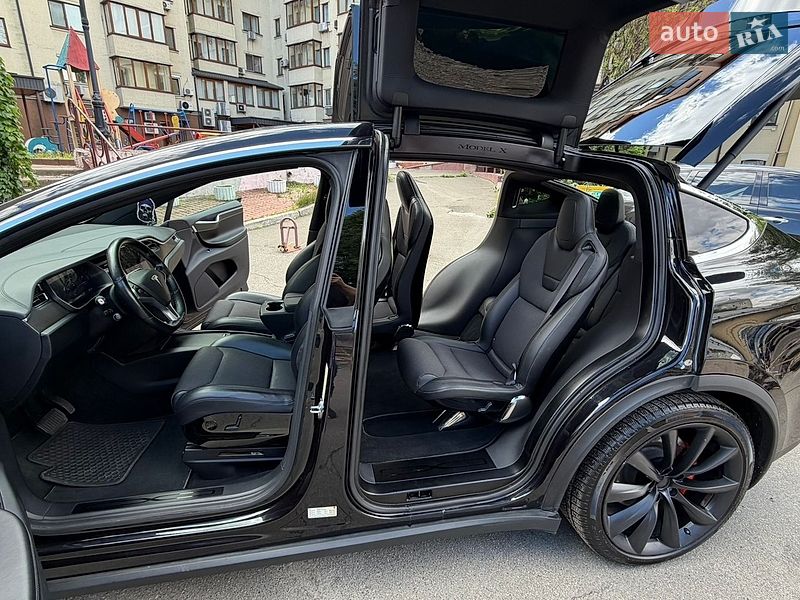 Внедорожник / Кроссовер Tesla Model X 2016 в Киеве