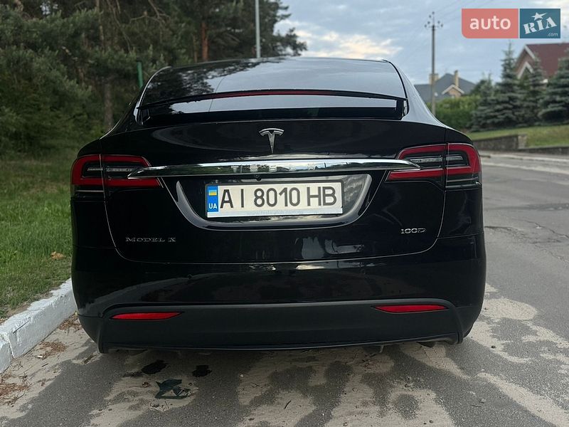 Позашляховик / Кросовер Tesla Model X 2017 в Києві