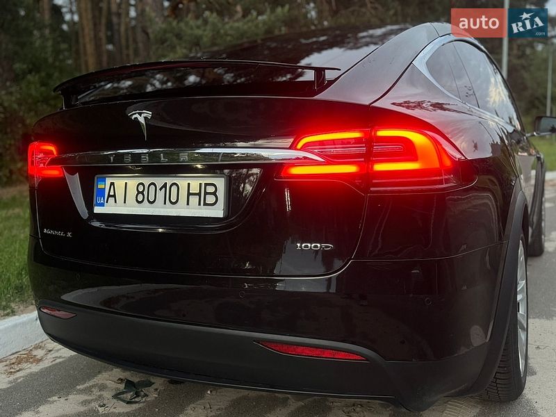 Позашляховик / Кросовер Tesla Model X 2017 в Києві