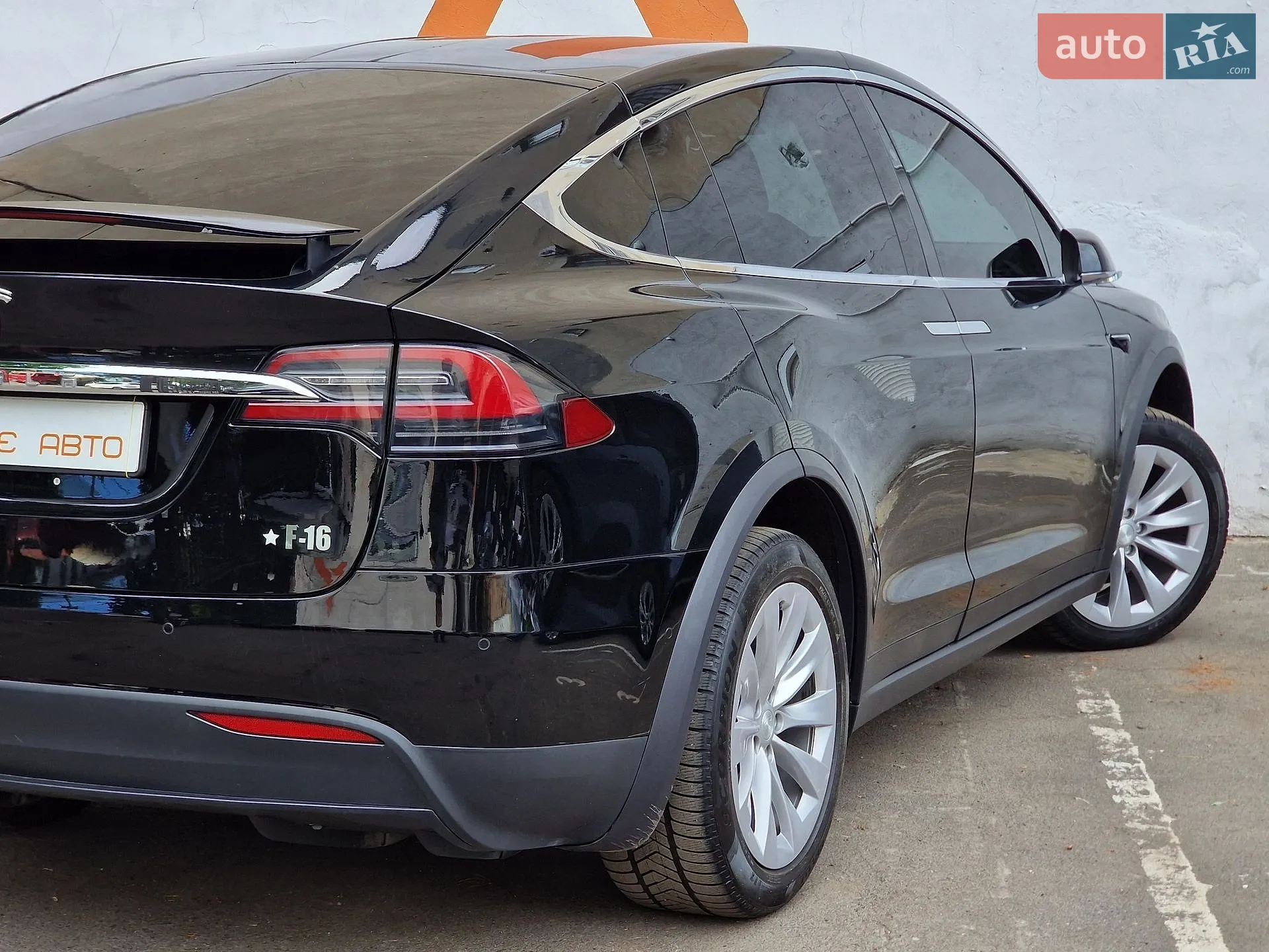 2017 Tesla Model X - мініатюра 29