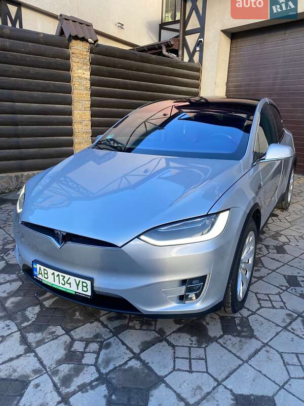 Внедорожник / Кроссовер Tesla Model X 2018 в Виннице