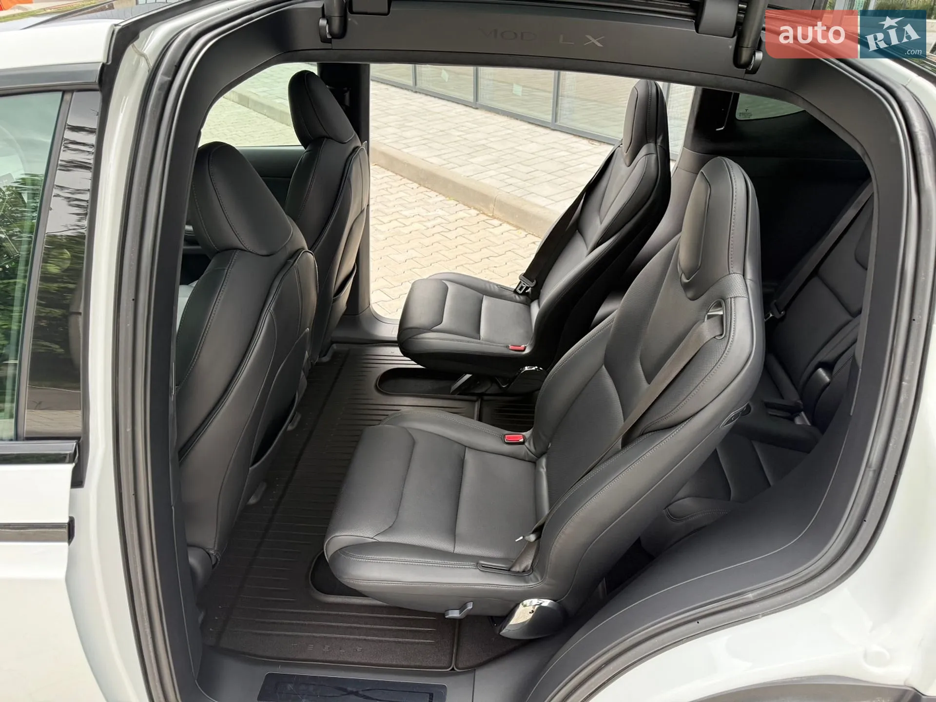 2023 Tesla Model X - мініатюра 22