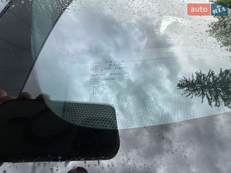 Позашляховик / Кросовер Tesla Model X 2023 в Чернівцях