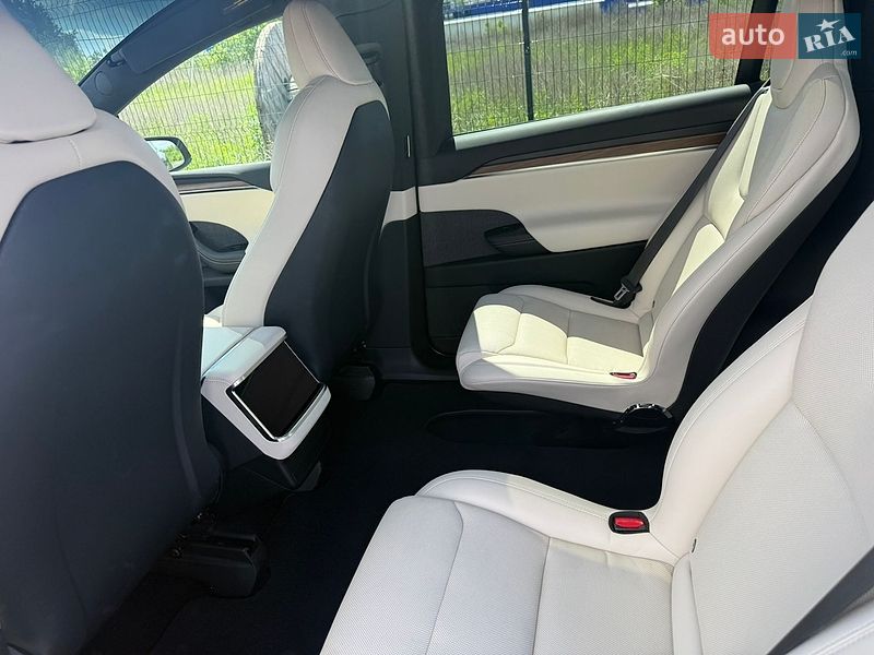 Внедорожник / Кроссовер Tesla Model X 2022 в Киеве