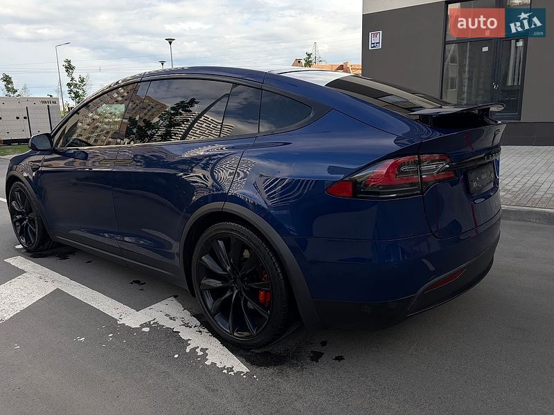 Внедорожник / Кроссовер Tesla Model X 2019 в Киеве