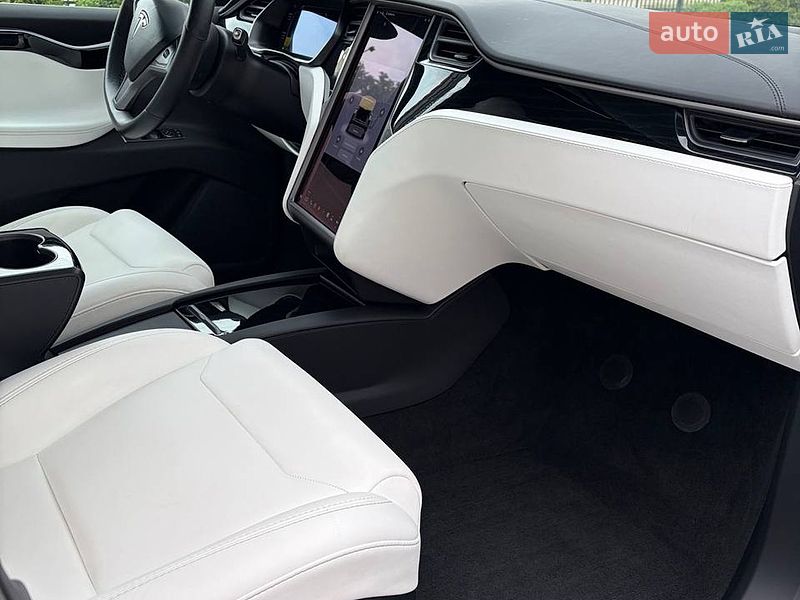 Внедорожник / Кроссовер Tesla Model X 2019 в Луцке фото 31 Внедорожник / Кроссовер Tesla Model X 2019 в Луцке