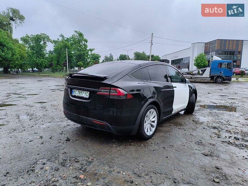 Внедорожник / Кроссовер Tesla Model X 2016 в Львове