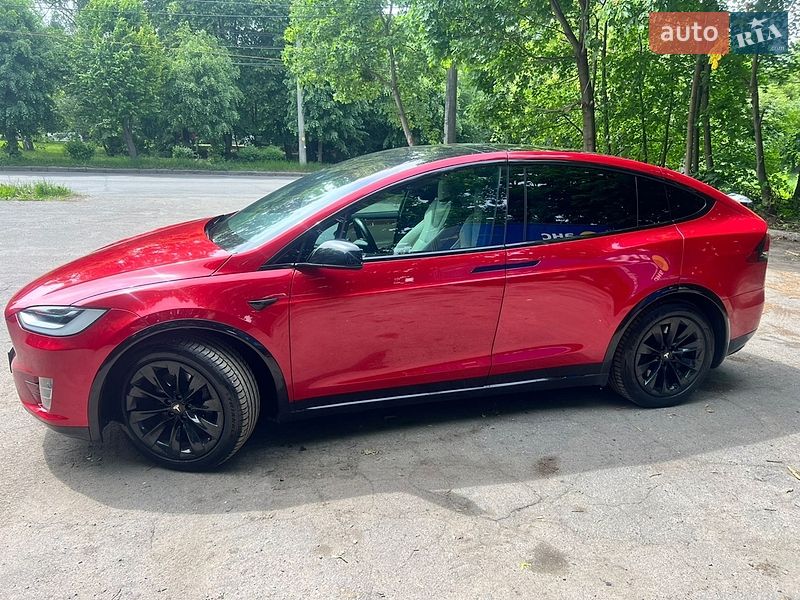 Внедорожник / Кроссовер Tesla Model X 2019 в Виннице