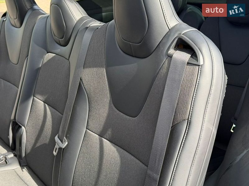 Внедорожник / Кроссовер Tesla Model X 2018 в Запорожье