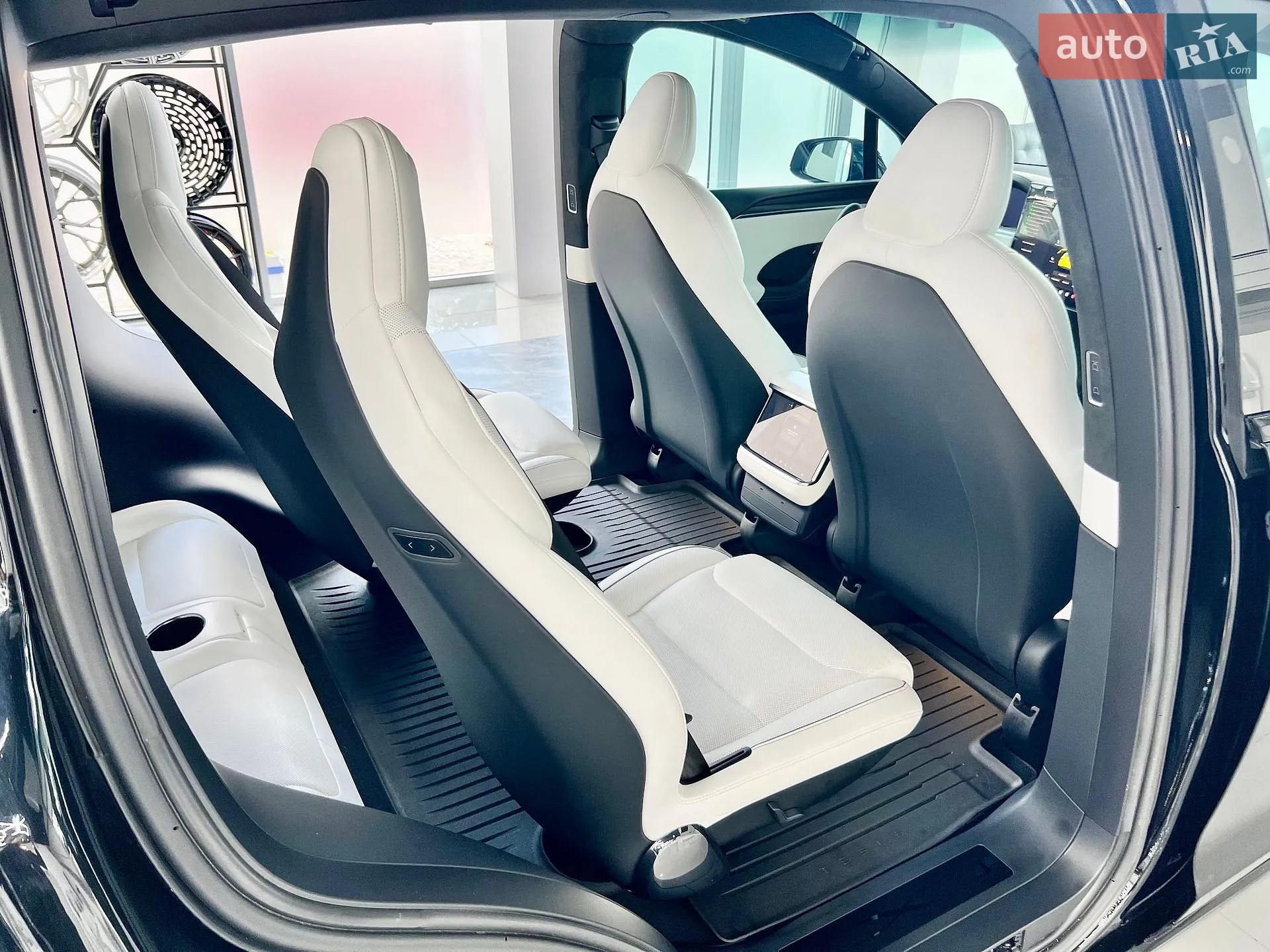 2022 Tesla Model X - мініатюра 22