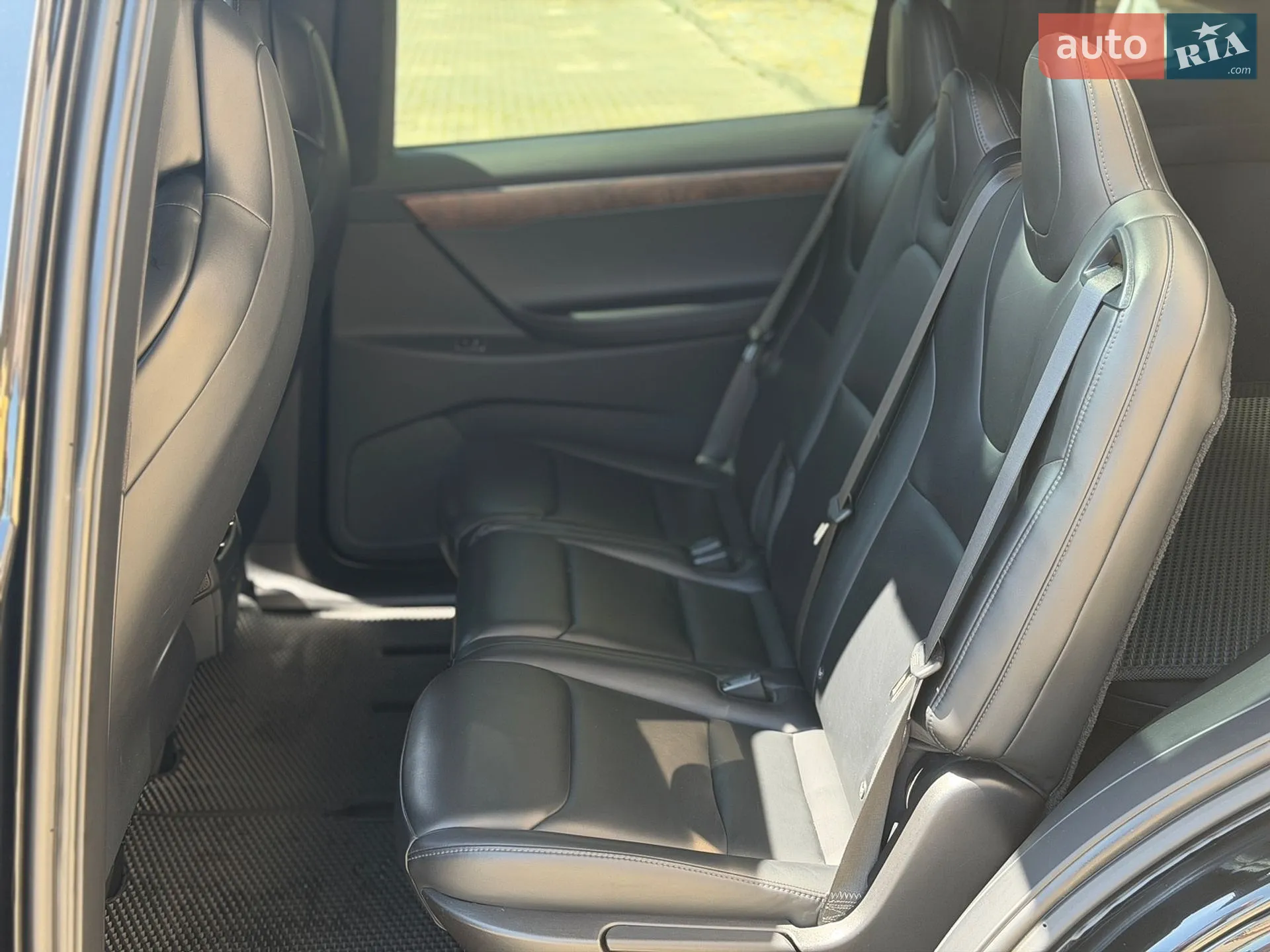 2020 Tesla Model X - мініатюра 8