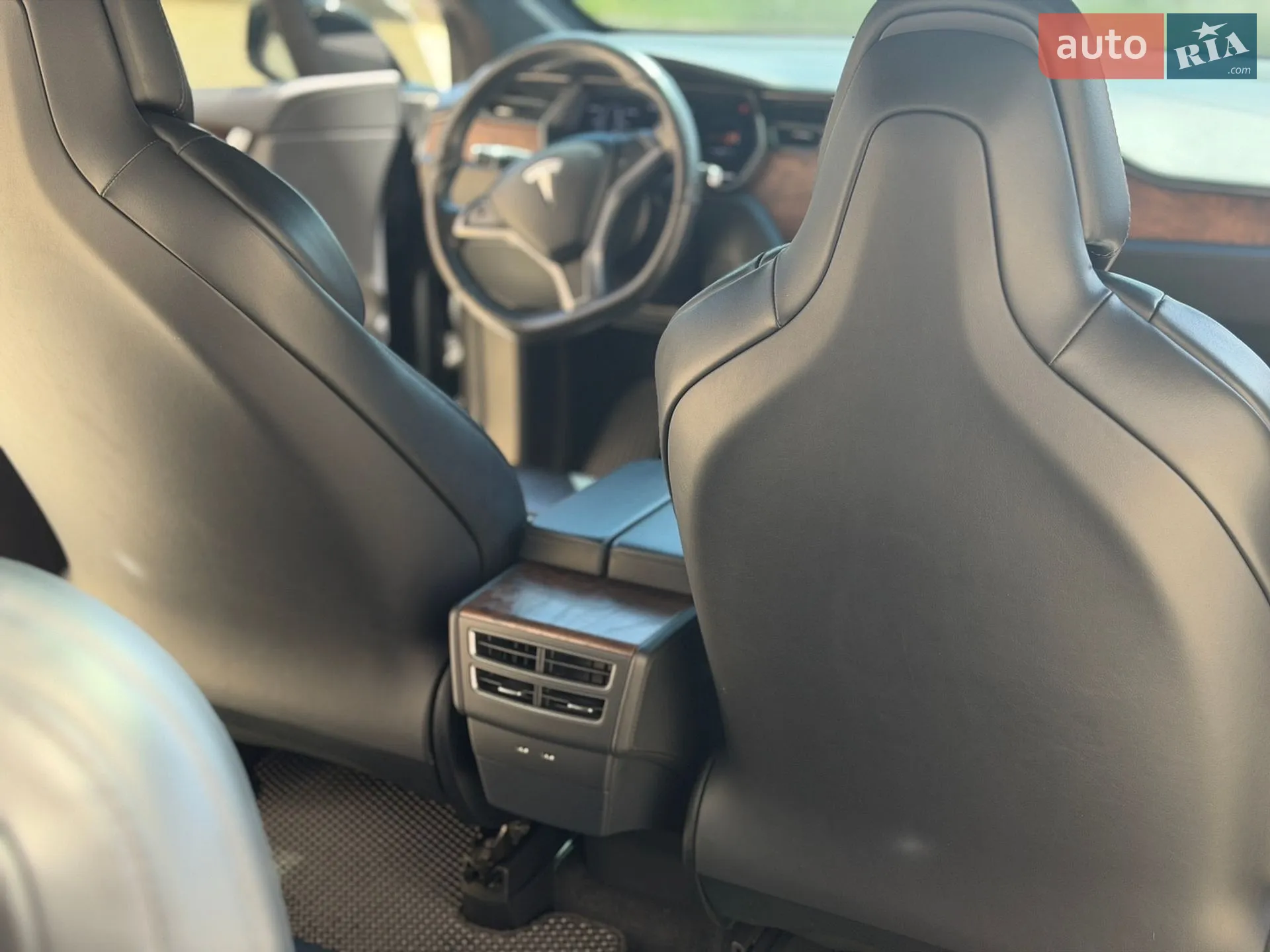 2020 Tesla Model X - мініатюра 13