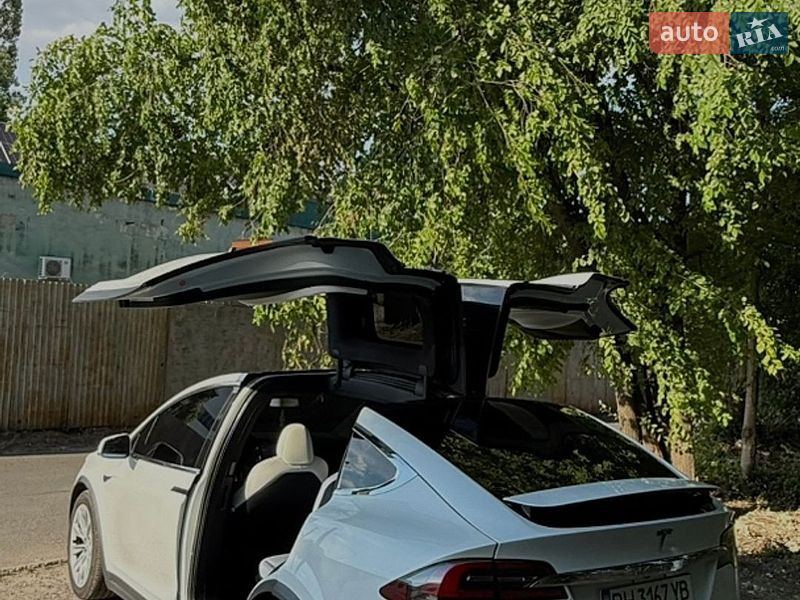 Позашляховик / Кросовер Tesla Model X 2020 в Одесі