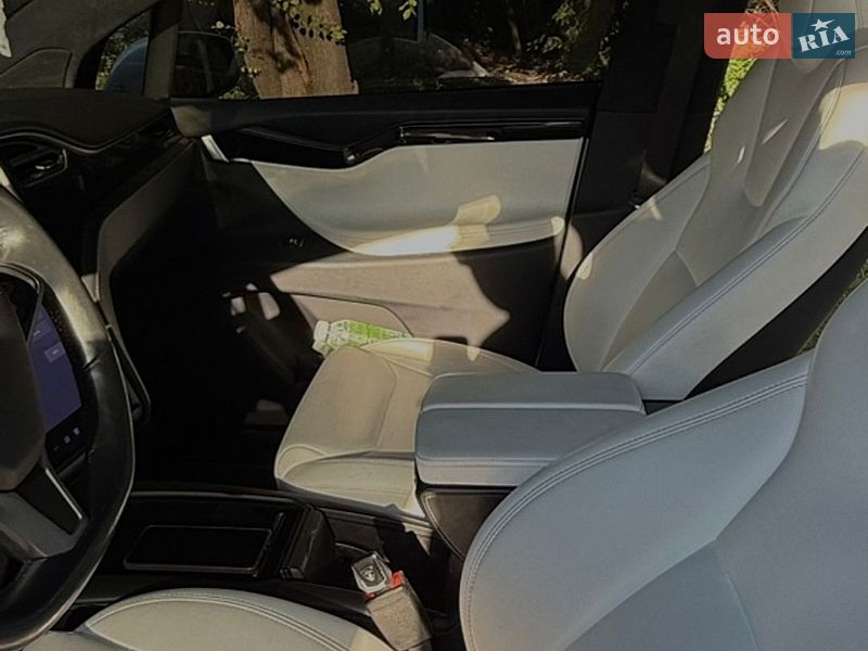 Позашляховик / Кросовер Tesla Model X 2020 в Одесі