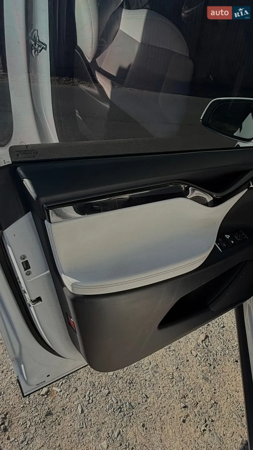 2020 Tesla Model X - мініатюра 20