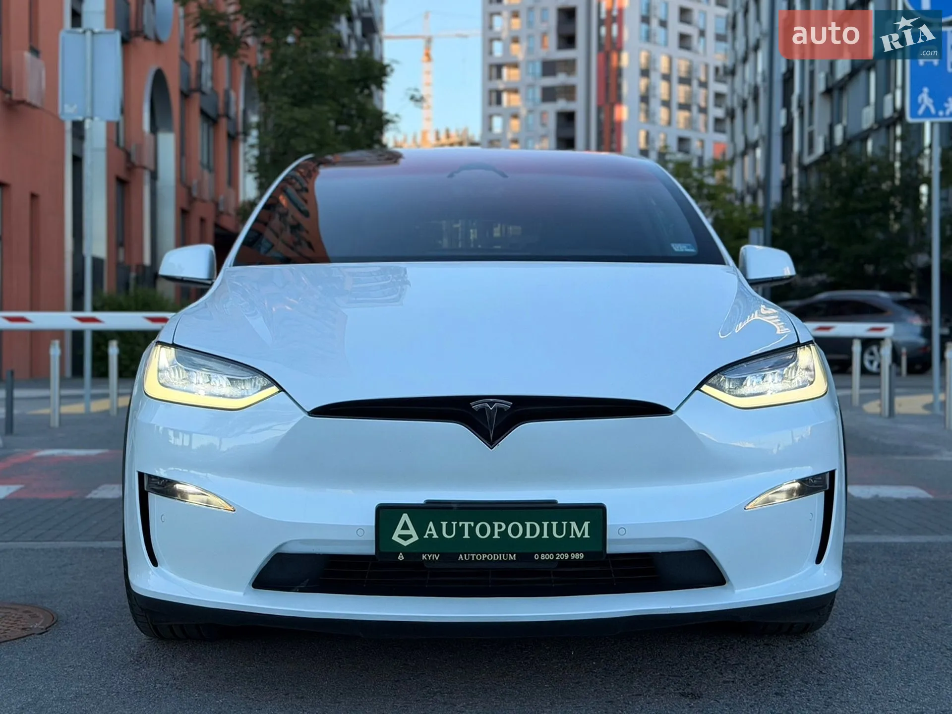 2022 Tesla Model X - мініатюра 4
