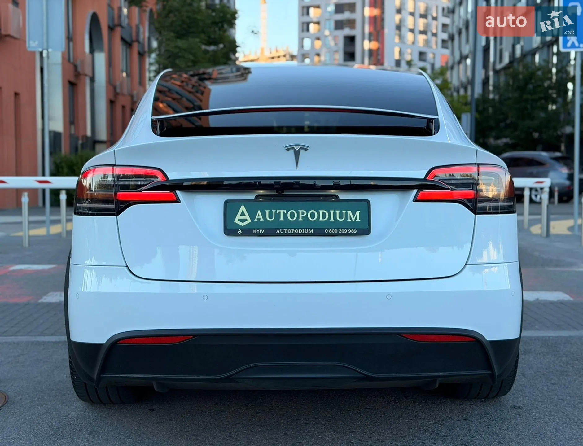 2022 Tesla Model X - мініатюра 9