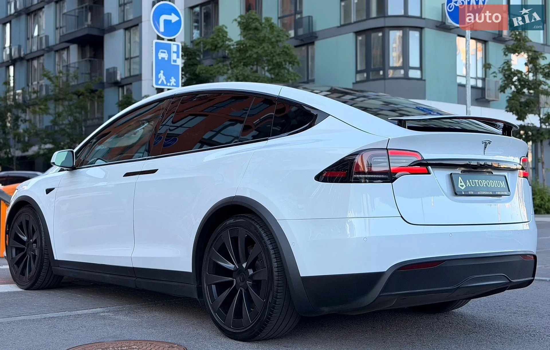 2022 Tesla Model X - мініатюра 12