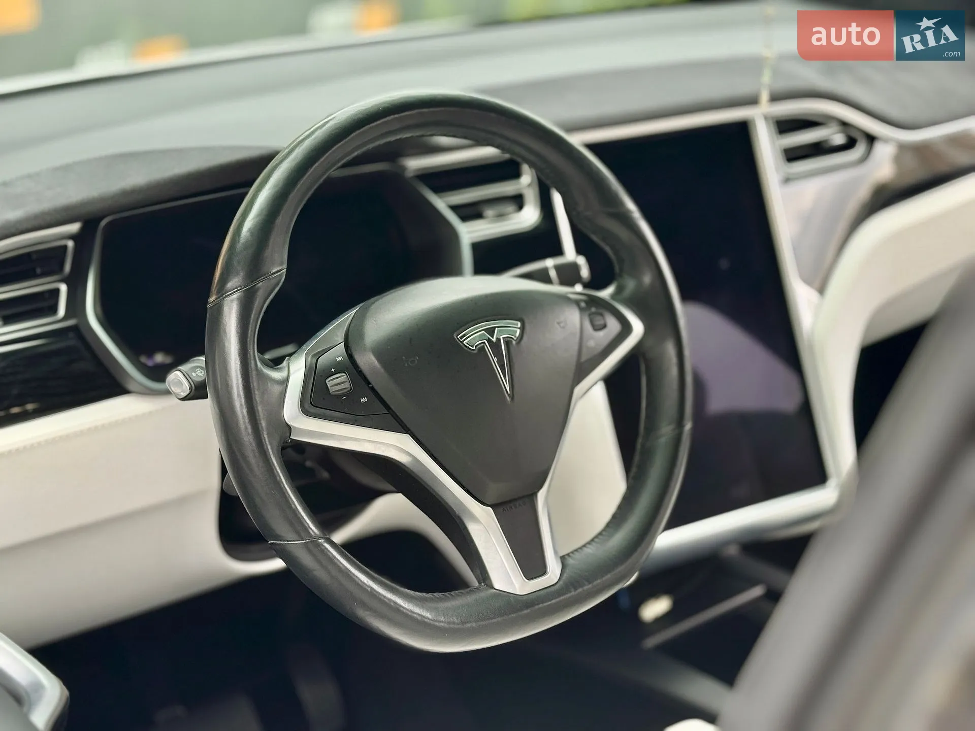 2017 Tesla Model X - мініатюра 13