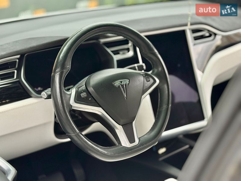 Внедорожник / Кроссовер Tesla Model X 2017 в Харькове