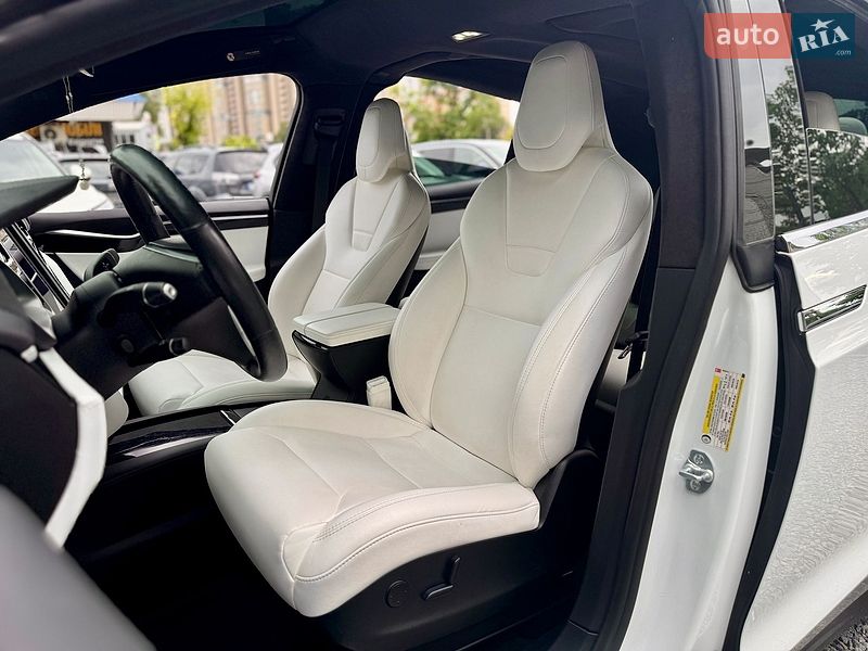 Внедорожник / Кроссовер Tesla Model X 2017 в Харькове