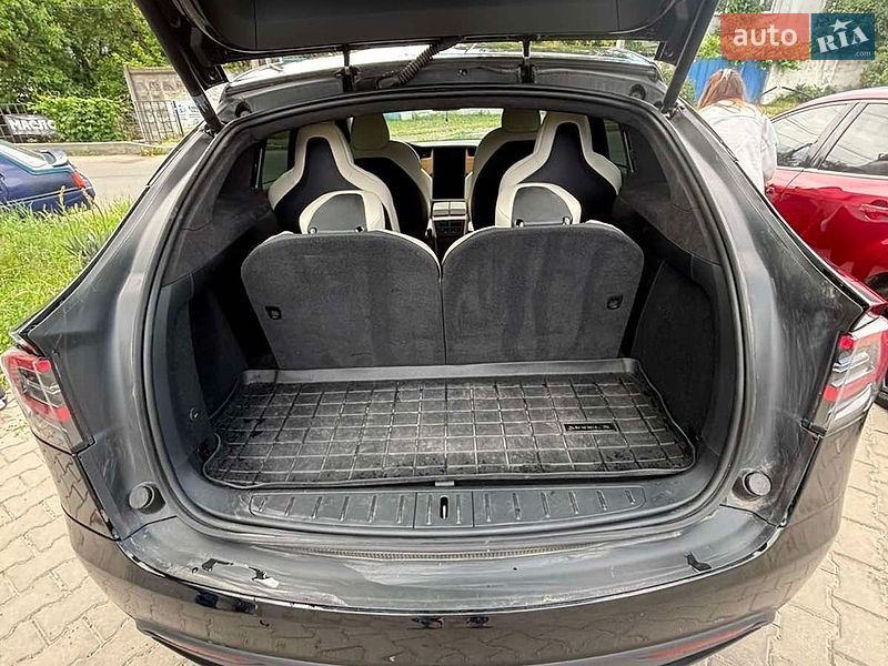 Внедорожник / Кроссовер Tesla Model X 2020 в Черноморске