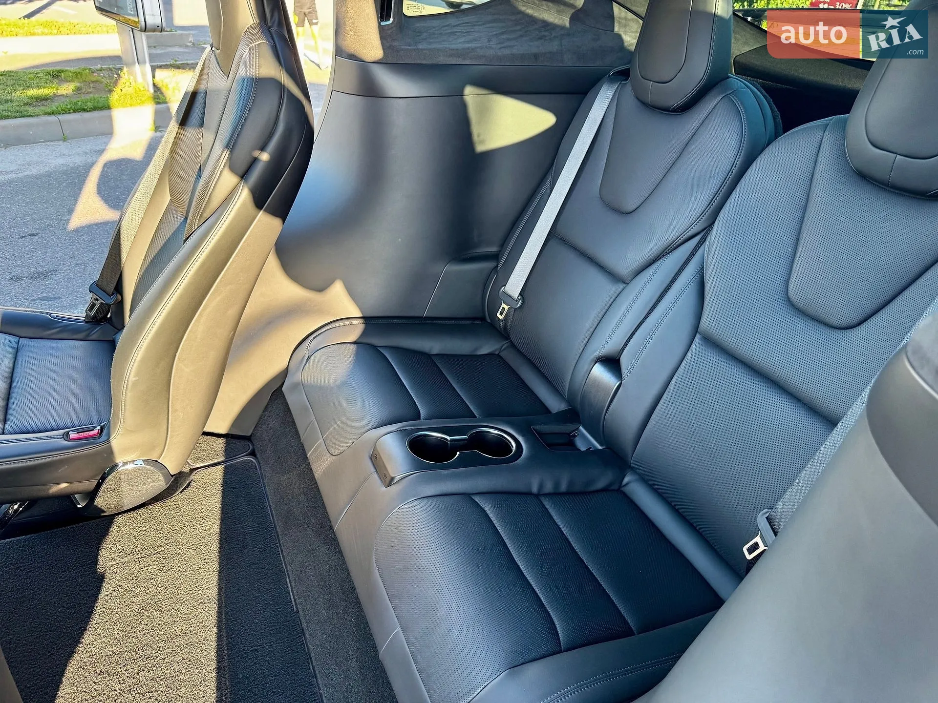 2023 Tesla Model X - мініатюра 19