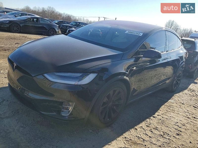 Внедорожник / Кроссовер Tesla Model X 2017 в Вышгороде фото 13 Внедорожник / Кроссовер Tesla Model X 2017 в Вышгороде