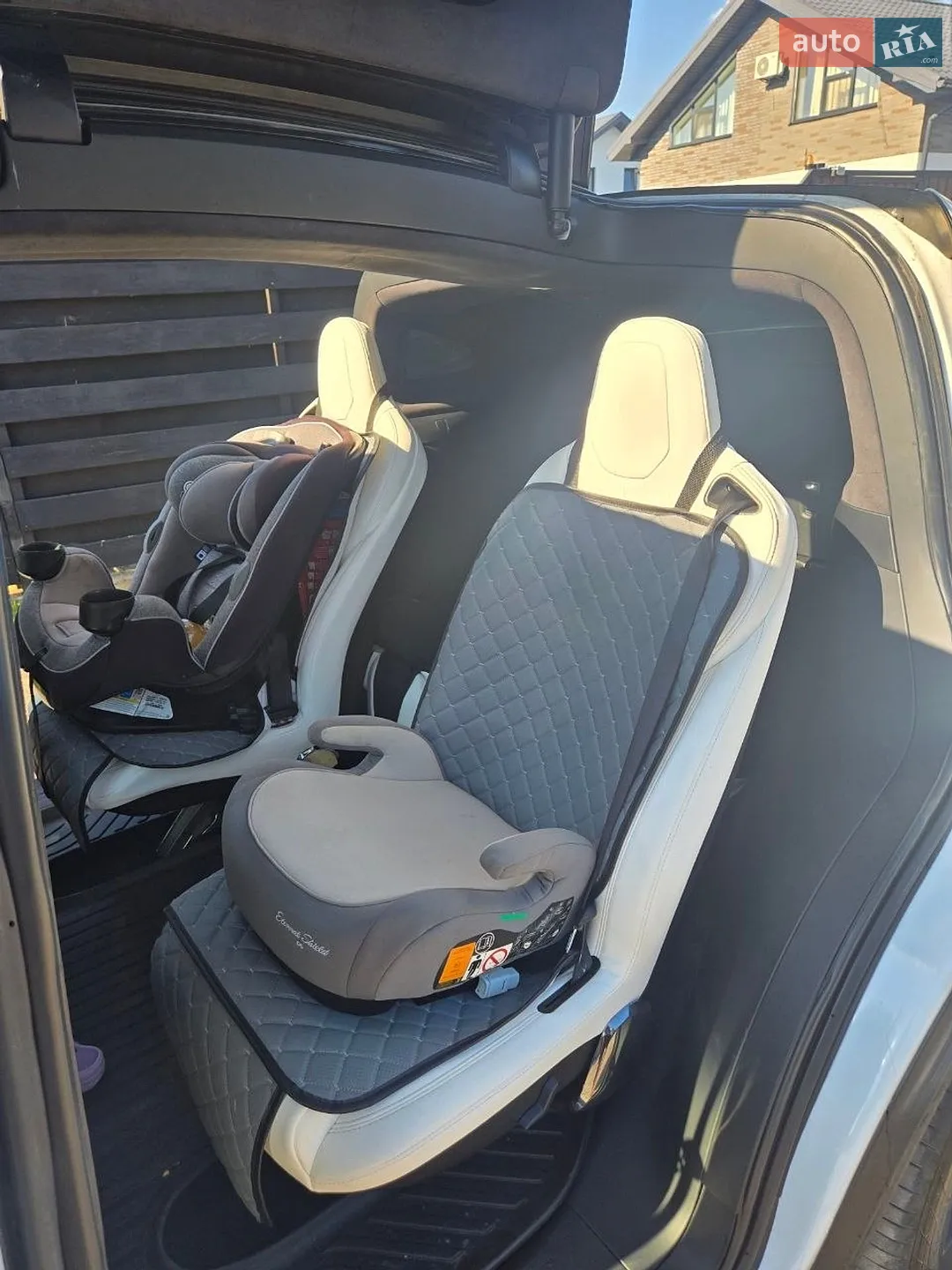 2020 Tesla Model X - мініатюра 16
