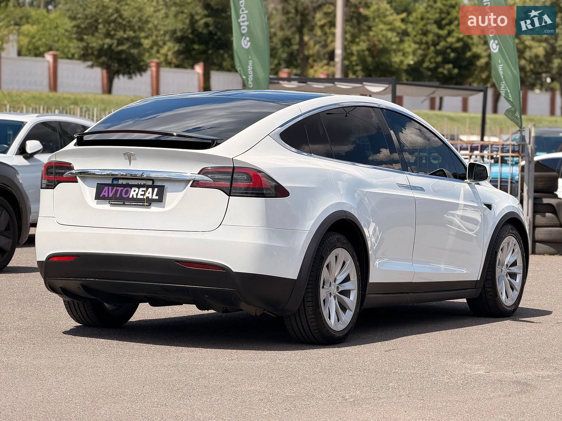 2020 Tesla Model X - мініатюра 29